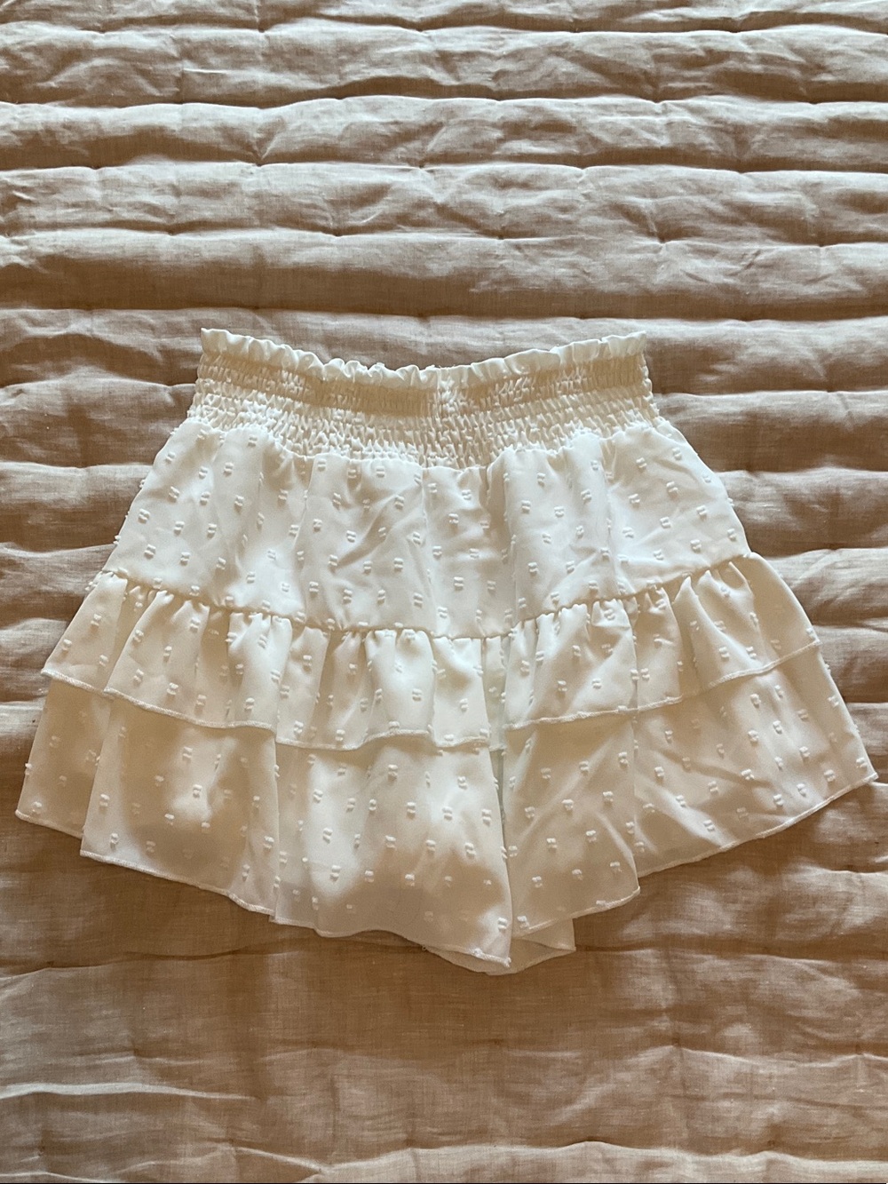 SHEIN Ruffle Tiered Shorts 6 - Picture 3 of 7